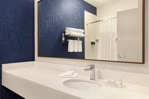 Fairfield Inn Erie Millcreek Mall 4