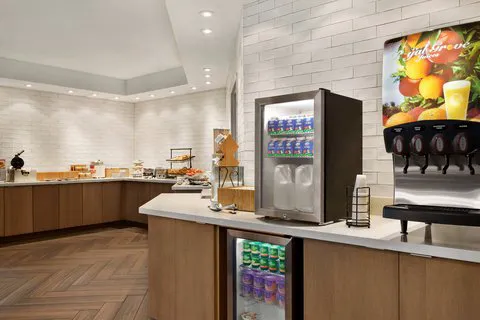 Fairfield Inn Erie Millcreek Mall 4