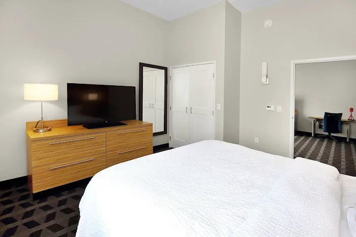 TownePlace Suites by Marriott Grove City Mercer/Outlets 4