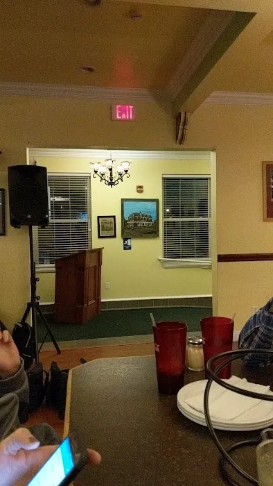 City Hotel Bar & Grill OAbp! 4