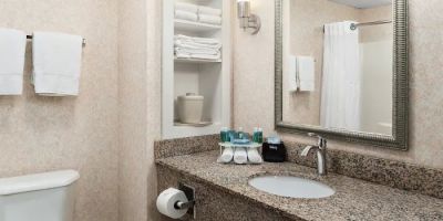 Holiday Inn Express Grove City (Outlet Center) by IHG