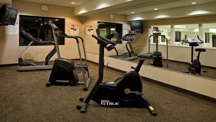 Holiday Inn Express Grove City (Outlet Center) by IHG 4