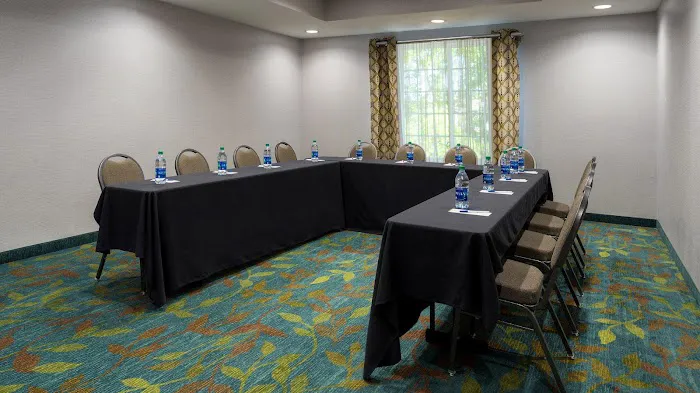 Candlewood Suites Grove City - Outlet Center by IHG 4