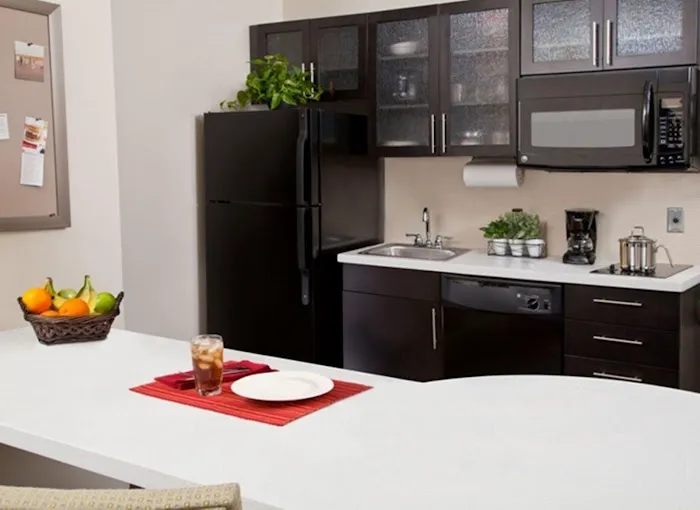 Candlewood Suites Grove City - Outlet Center by IHG 4