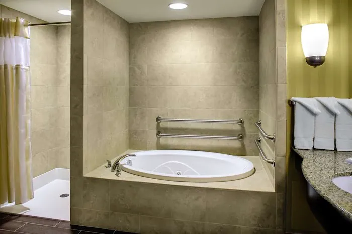 Hilton Garden Inn Pittsburgh/Cranberry 4