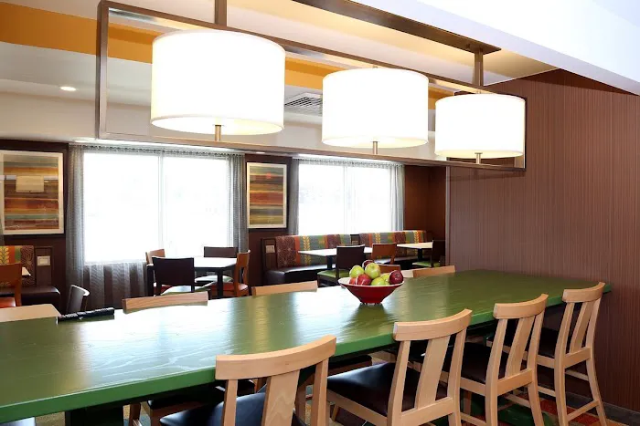 Quality Inn Cranberry Township 4