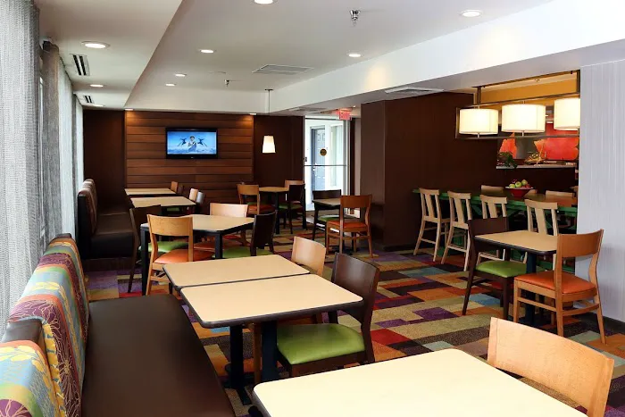 Quality Inn Cranberry Township 4