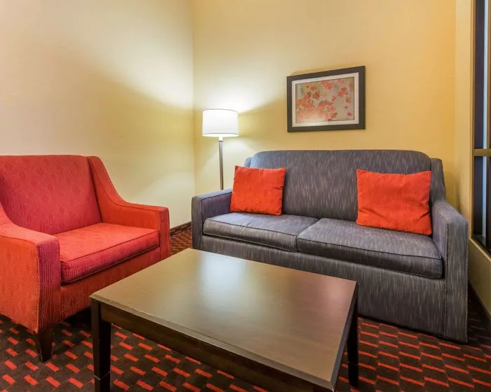 Comfort Suites 4