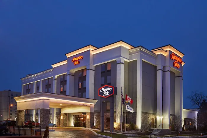 Hampton Inn Niagara Falls 4