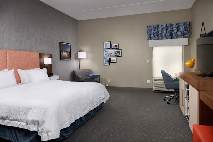 Hampton Inn Niagara Falls 4