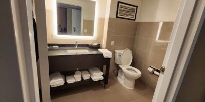 Wingate by Wyndham Niagara Falls