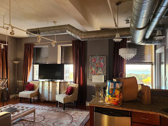 The Giacomo Hotel 4