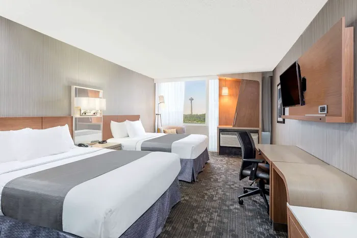 Wyndham Garden at Niagara Falls 4