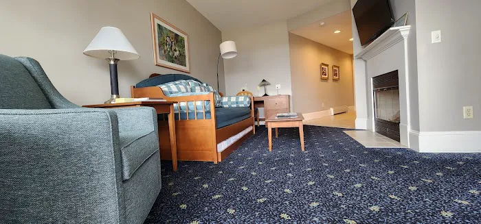 Beachmere Inn 4
