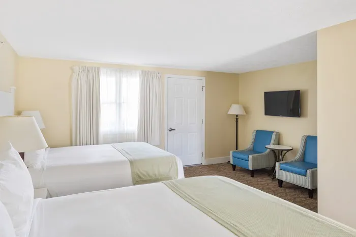 The Colonial Inn 4