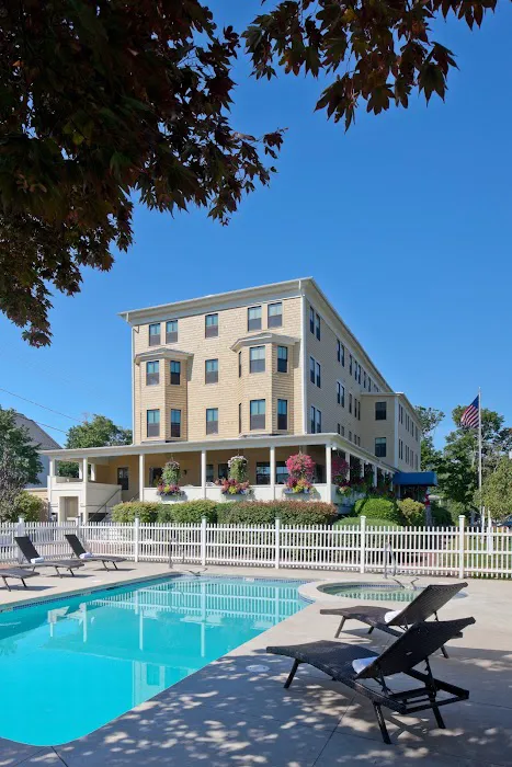 The Colonial Inn 4