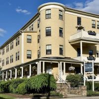 The Colonial Inn ico