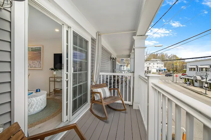 Twenty Shore Guest Suites 4