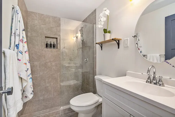 Twenty Shore Guest Suites 4
