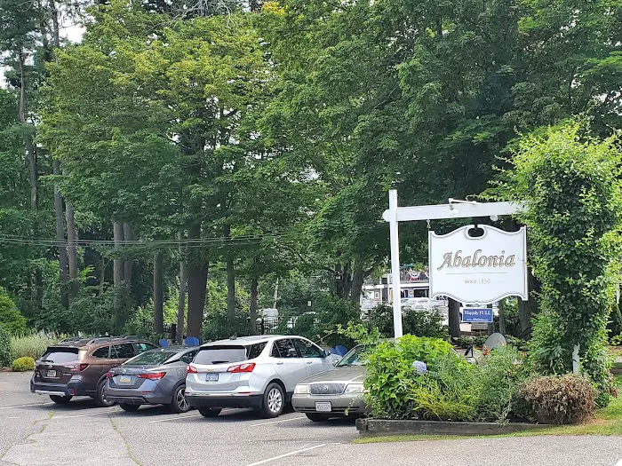 Maxwell House at the Abalonia Inn 4