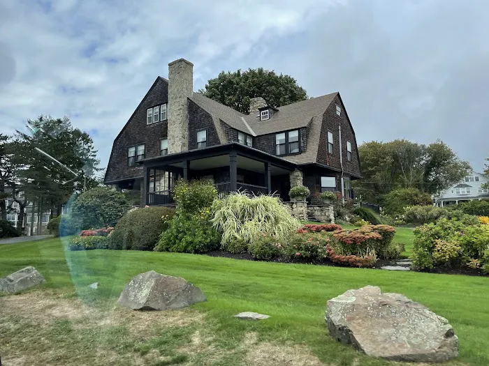 Cape Arundel Inn Club House 5