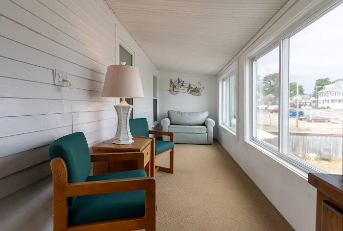 Gull Oceanside Inn & Motel 4