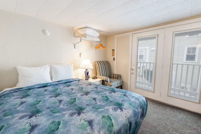 Sea View Inn 4