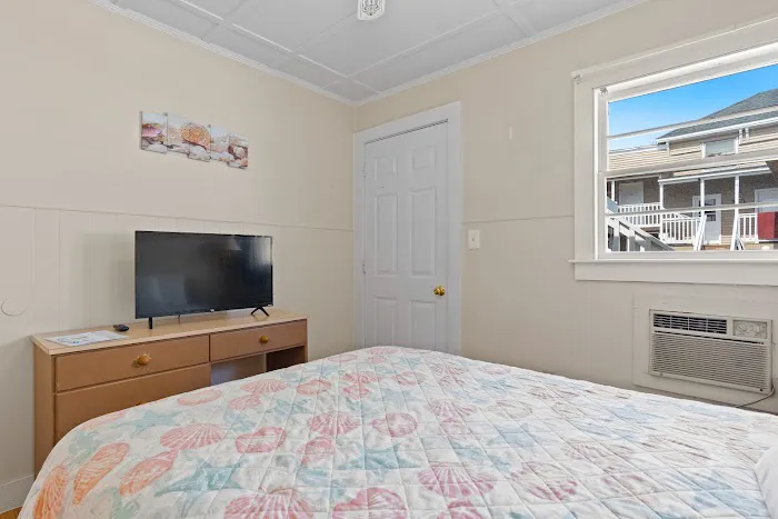 Beach Motel & Suites 4