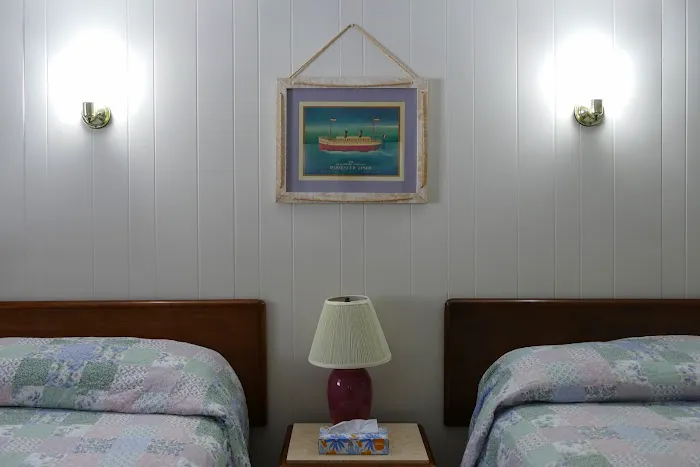Beach Motel & Suites 4