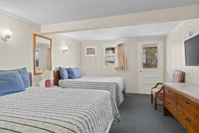 Beach Motel & Suites 4