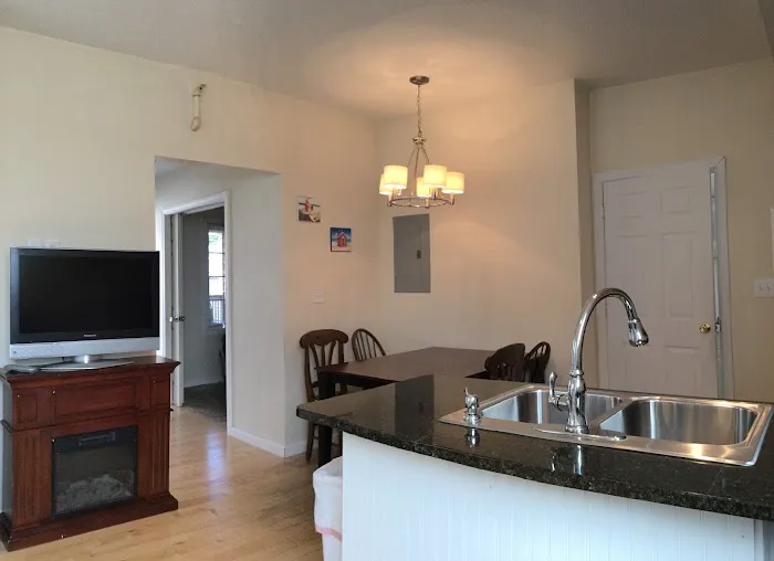 Beach Villa Motel & Cottages 4