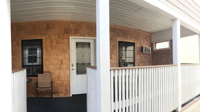 Beach Villa Motel & Cottages 4