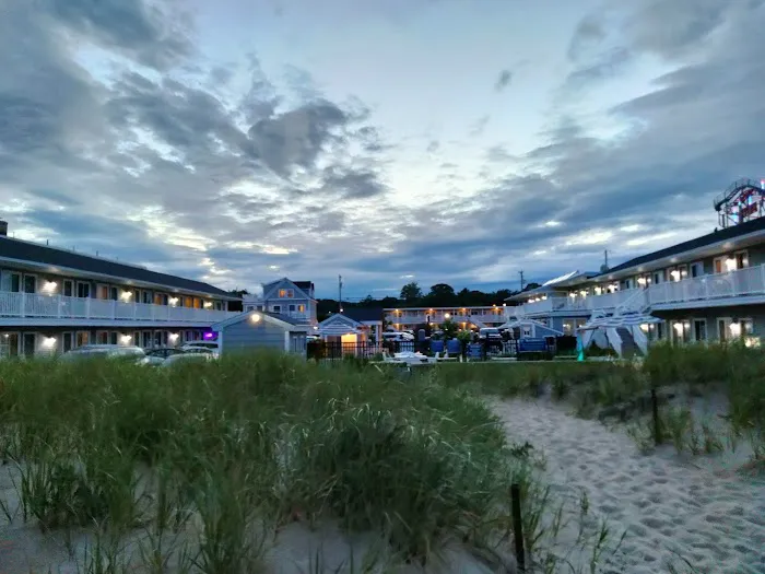 The Beachwood 4