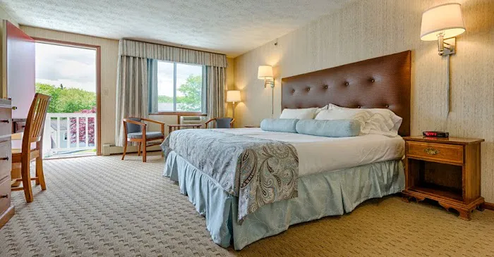 Rhumb Line Resort 5