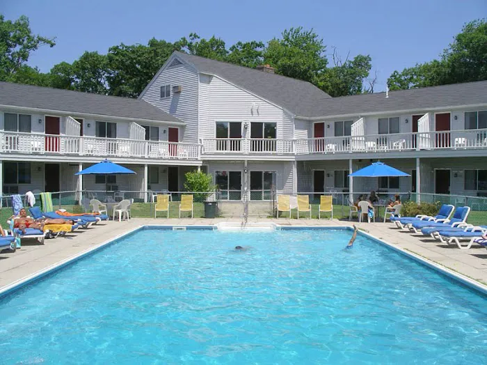 Rhumb Line Resort 5