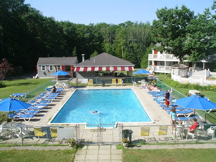 Rhumb Line Resort 5