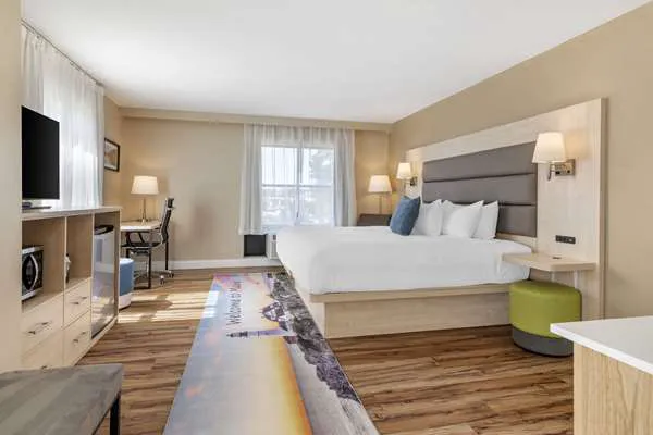 Casco Bay Hotel Portland Airport - Maine Mall, Ascend Hotel Collection 4