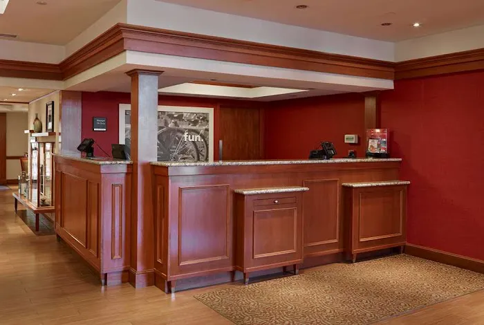 Hampton Inn Portland-Airport 4