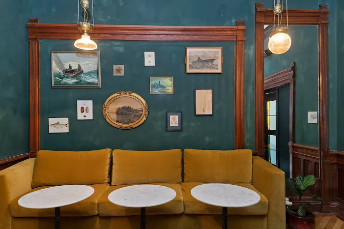 The Francis Hotel 5