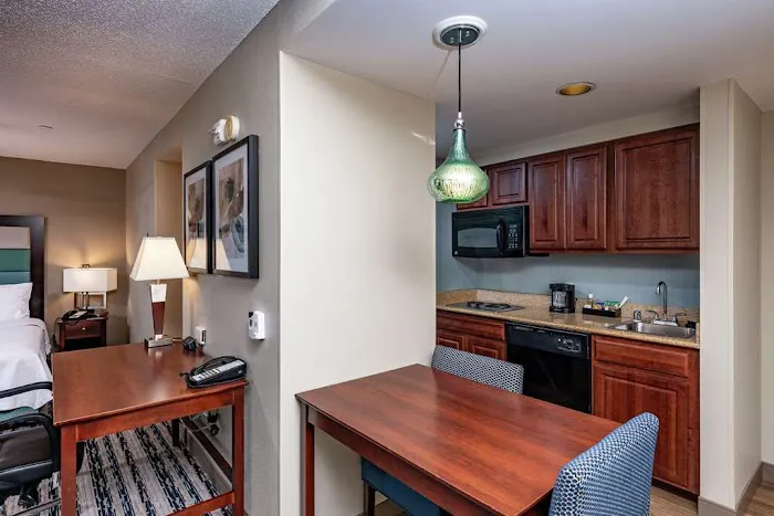 Homewood Suites by Hilton Portland 4