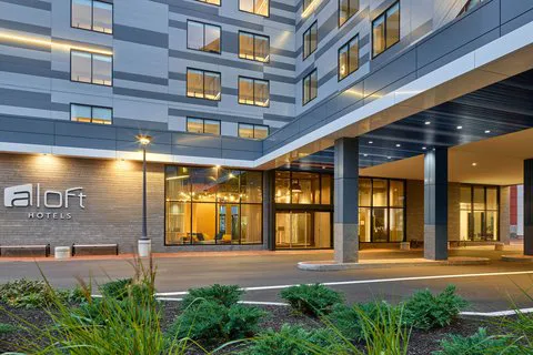 Aloft Portland Downtown Waterfront ME 4