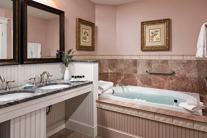 Grand Harbor Inn 5