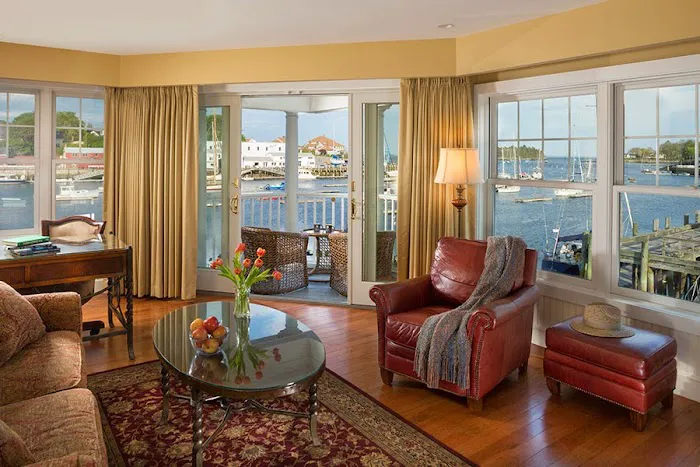 Grand Harbor Inn 5