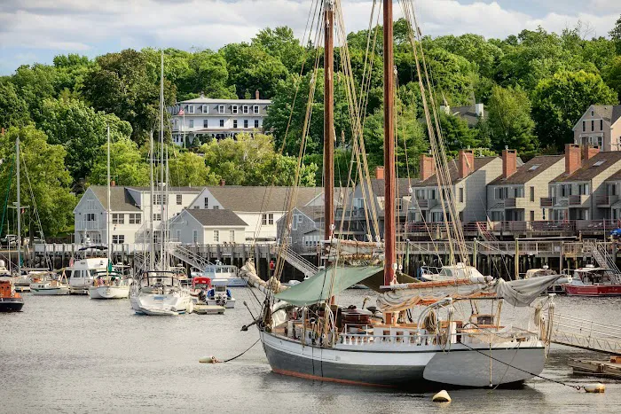 Camden Harbour Inn 5