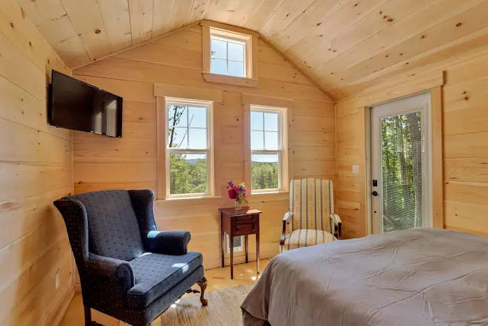 Steamboat Wharf Cabins 5
