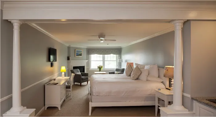 The Inn at Ocean's Edge 4