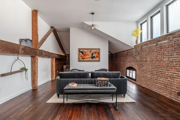 Spofford Lodge - Exclusive Suites 5