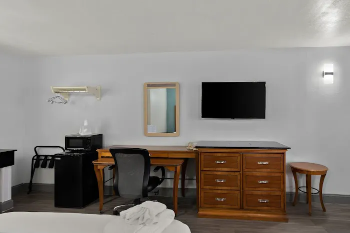 Americas Best Value Inn Bangor 4