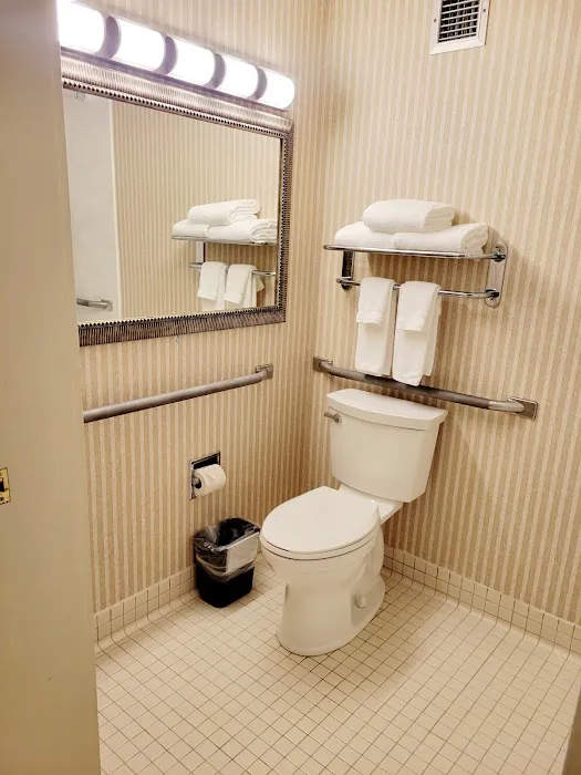 Bangor Grande Hotel & Conference Center 4