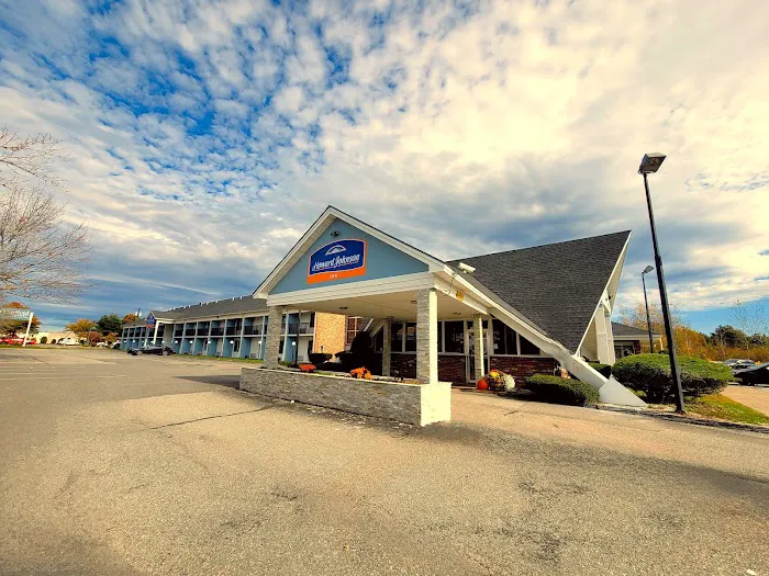 Howard Johnson by Wyndham Bangor 4